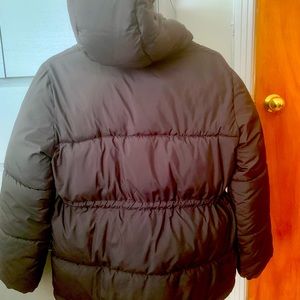 Girls warm winter jacket. Size 10-11. Like new.